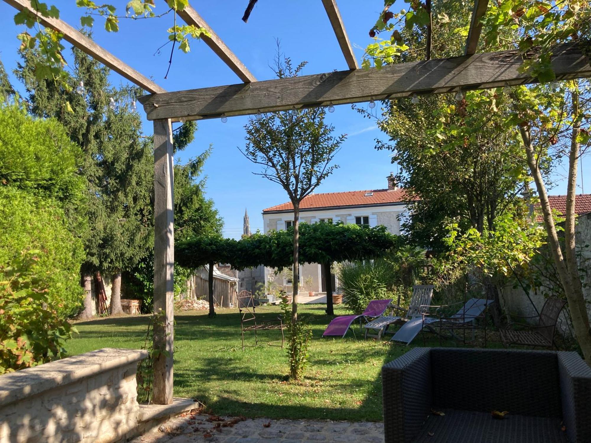 مبيت وإفطار سونلي Pierres Et Jardins المظهر الخارجي الصورة