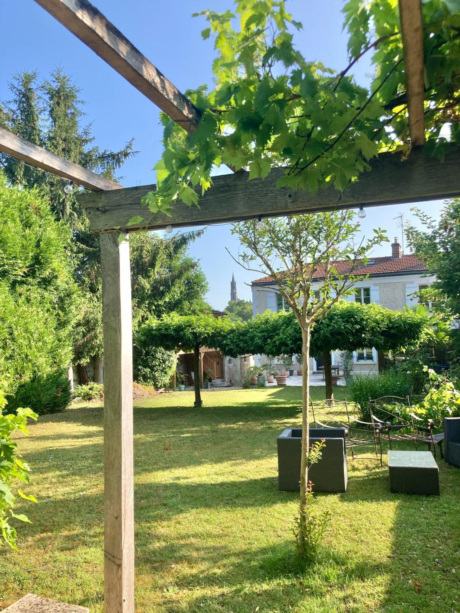 مبيت وإفطار سونلي Pierres Et Jardins المظهر الخارجي الصورة